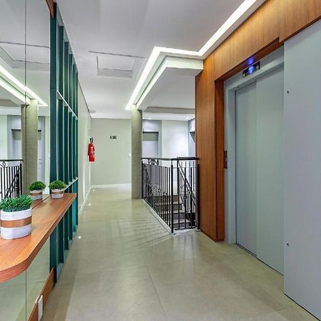 Apto Top , Otima Localizacao , Novinho Completo , Wifi, Ar Condicionado, Playground, Vaga Garagem Coberta Gramado Exterior foto